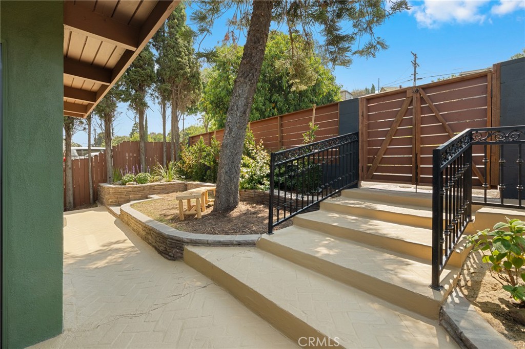 Properties 3 5117 Bohlig Road