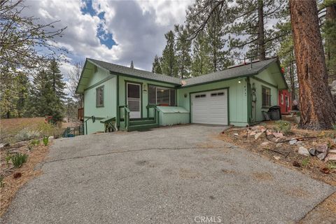 Photo of 39177 Arapahoe Road, Fawnskin, CA 92333 (MLS # IG25098161)