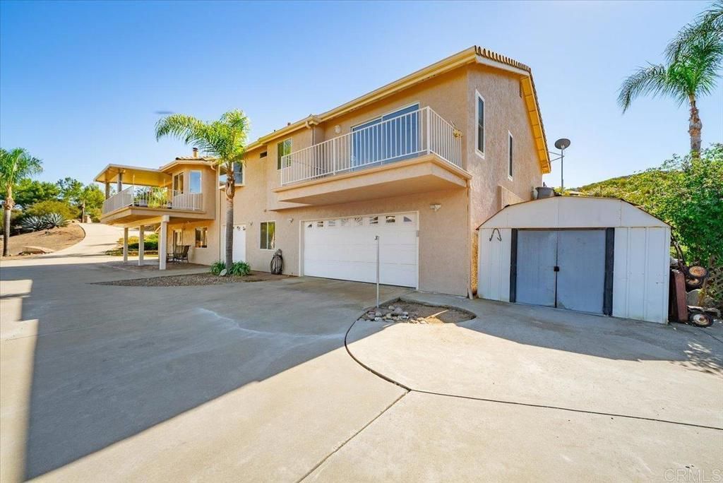 Photo of 16996 Archie Moore Ring, Ramona, CA 92065 (MLS # NDP2510615)