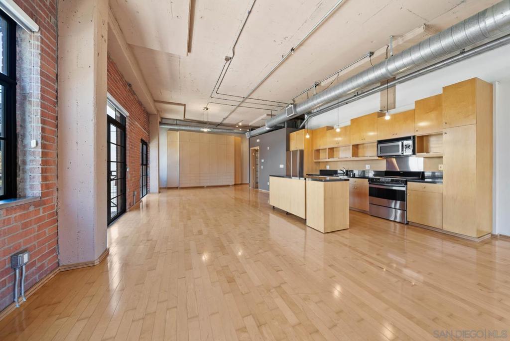 Hillcrest - Residential