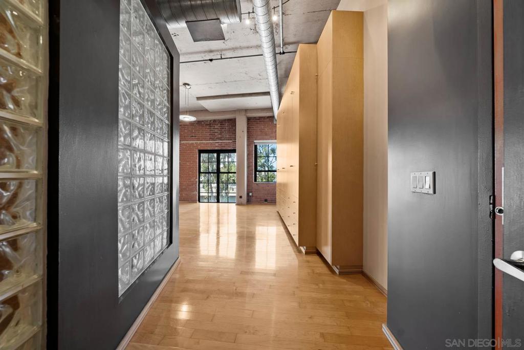 Hillcrest - Residential