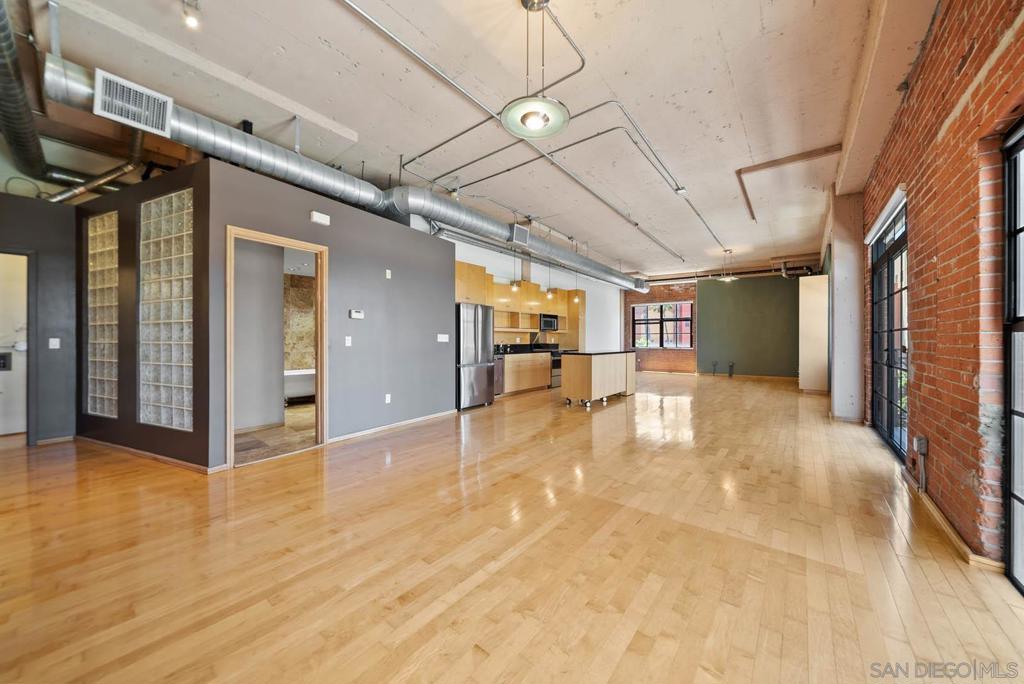 Hillcrest - Residential