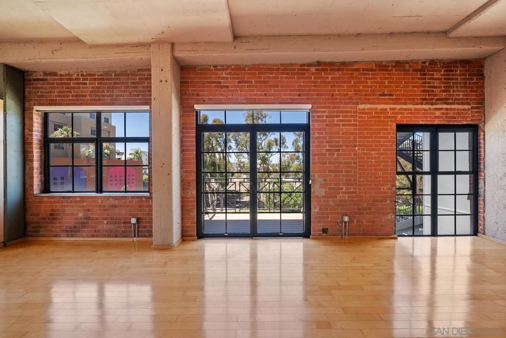 Hillcrest - Residential