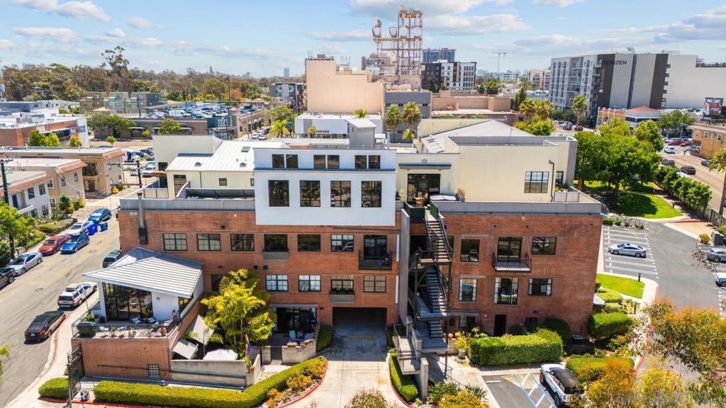 Hillcrest - Residential