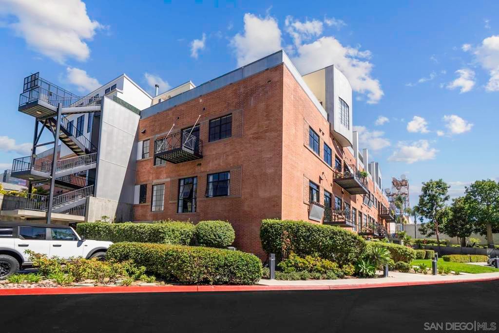 Photo of 3940 7th Ave Ave #206, San Diego, CA 92103 (MLS # 250043677SD)