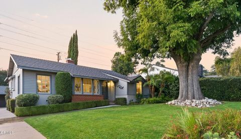 Photo of 4563 Loma Vista Drive, La Canada Flintridge, CA 91011 (MLS # P1-24995)