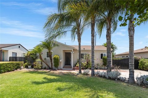 Photo of 1626 E Mardina St. St, West Covina, CA 91791 (MLS # PW25166039)