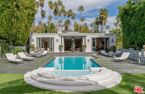 Photo of 402 Doheny Road, Beverly Hills, CA 90210 (MLS # 23334477)