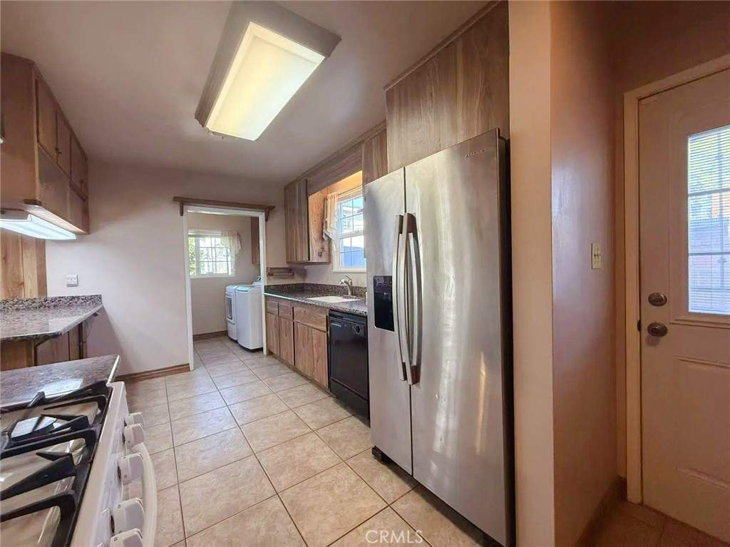 Lakewood City/Lakewood (LCK) - Residential Lease