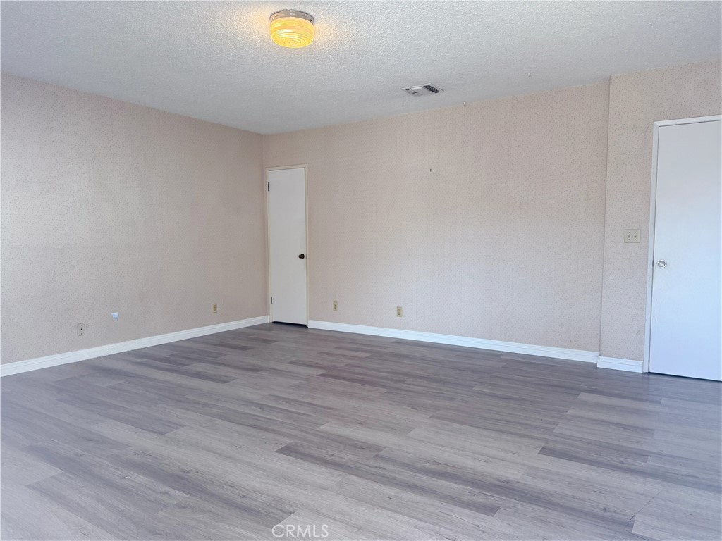 Lakewood City/Lakewood (LCK) - Residential Lease