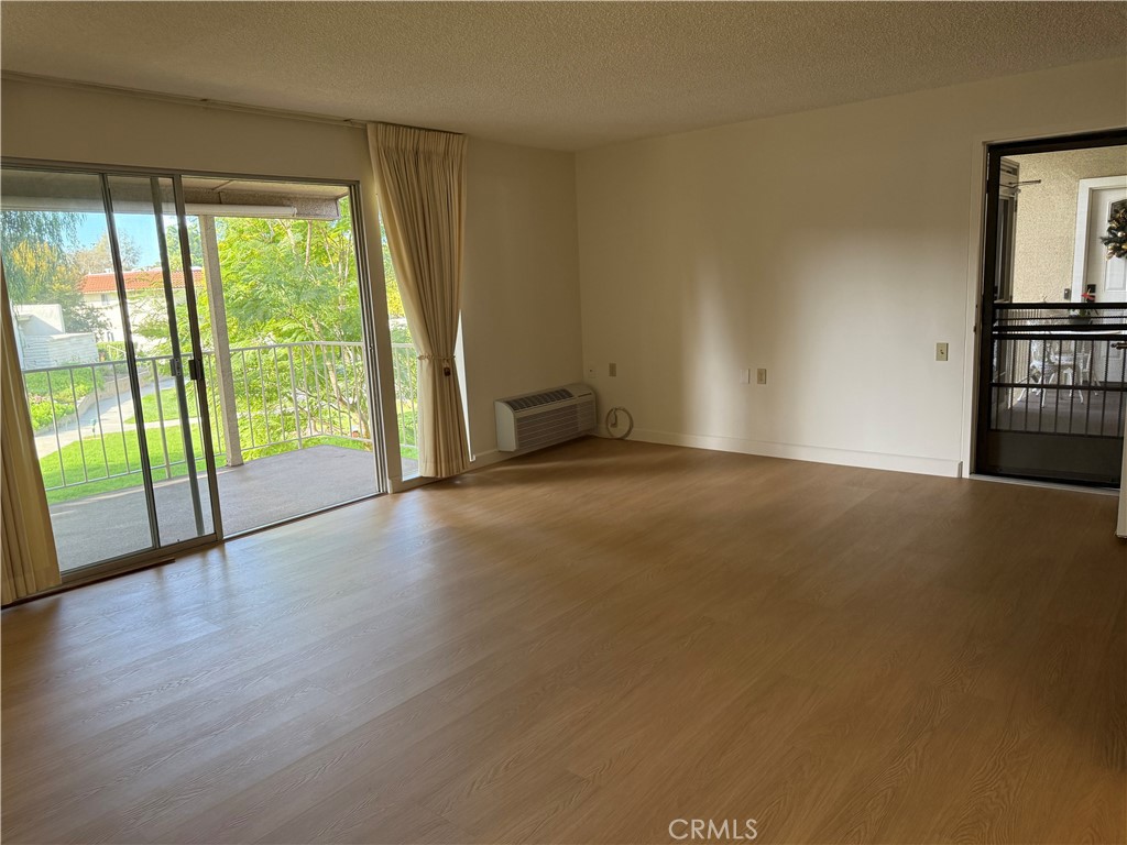 271 Avenida Sevilla O