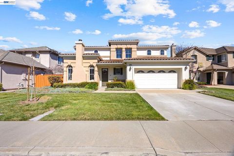 Photo of 37338 Fowler St St, Newark, CA 94560 (MLS # 41133207)