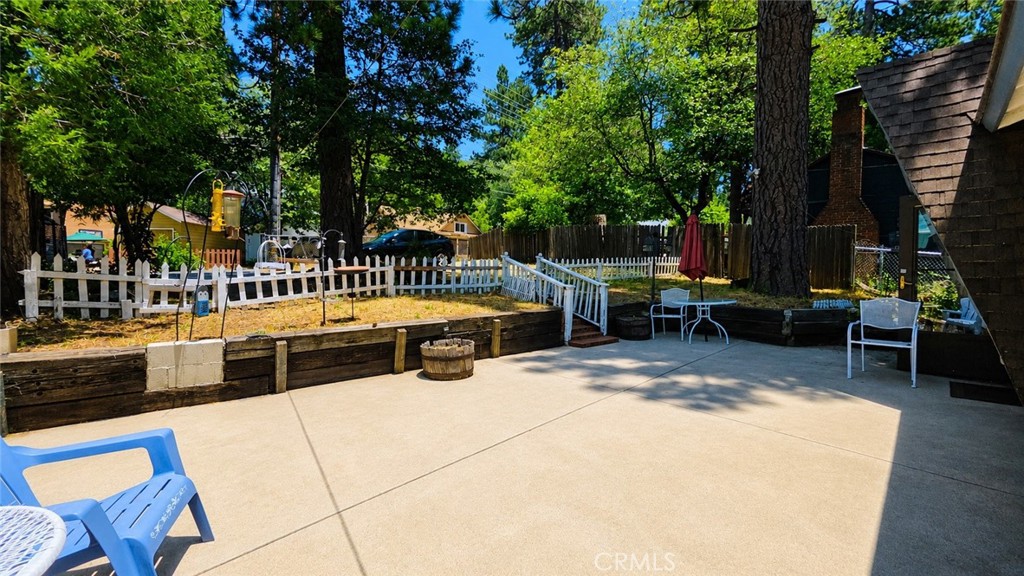 23013 Oak Lane