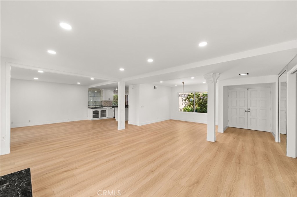 1348 Hickory