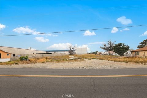 Photo of 0 W Persimmon, Rialto, CA 92377 (MLS # AR25234874)