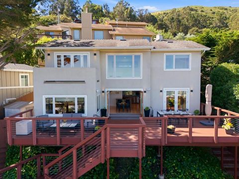 Photo of 820 Humboldt Road, Brisbane, CA 94005 (MLS # ML82043799)