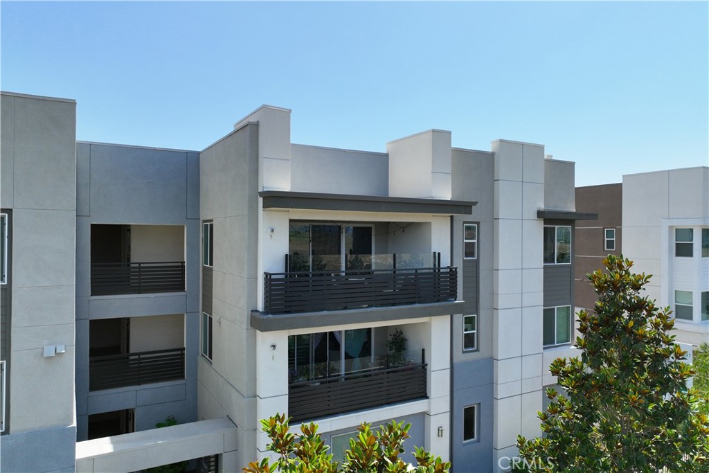 Welcome to modern luxury and convenience in this beautifully upgraded single-level condo located in the highly desirable Aspire at The Resort community. With 1,291 sq ft of open-concept living space, this 2-bedroom, 2-bath home blends sleek contemporary design with comfort and functionality. Step into a bright, open living and dining area, featuring gorgeous laminate flooring all around the home, the house has recessed lighting throughout and has access to your private balcony — complete with built-in storage and mountain views, perfect for outdoor lounging or BBQs. At the heart of the home is a stunning chef's kitchen, showcasing: Large quartz island farmhouse sink Elegant white shaker cabinetry Ample workspace and modern style The primary suite is a true retreat, offering: Spacious walk-in closet Luxe en suite bath with double vanity and walk-in tile shower Stylish and upscale finishes Additional features include: In-unit laundry hookups Detached two-car side-by-side garage with extra storage Energy-efficient lighting and smart layout THIS ONE WONT LAST COME SEE THIS BEAUTY IN PERSON HOA $250 plus Sub Association. Please verify with HOA