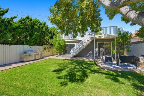 Tiny photo for 904 Knob Hill Ave, Redondo Beach, CA 90277 (MLS # SB25243936)