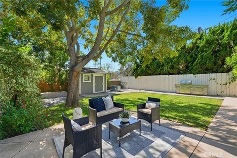 Tiny photo for 904 Knob Hill Ave, Redondo Beach, CA 90277 (MLS # SB25243936)