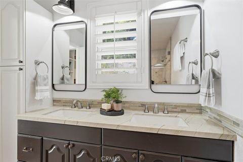 Tiny photo for 904 Knob Hill Ave, Redondo Beach, CA 90277 (MLS # SB25243936)