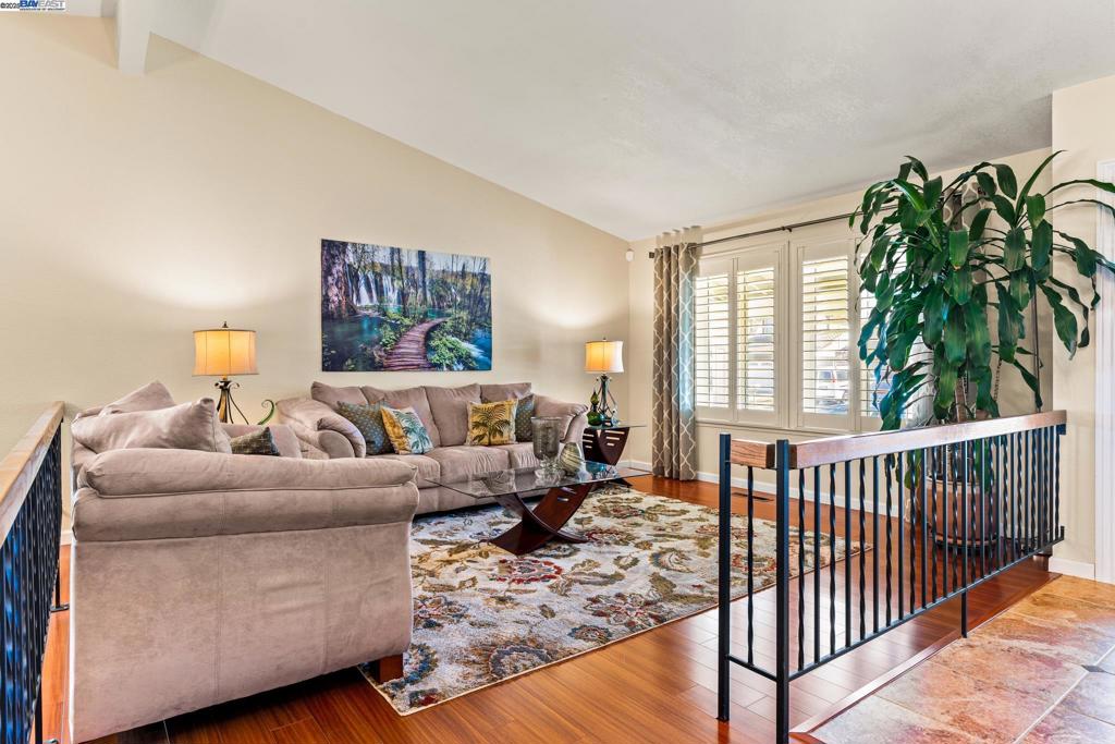 COLLEGE PARK - Residential