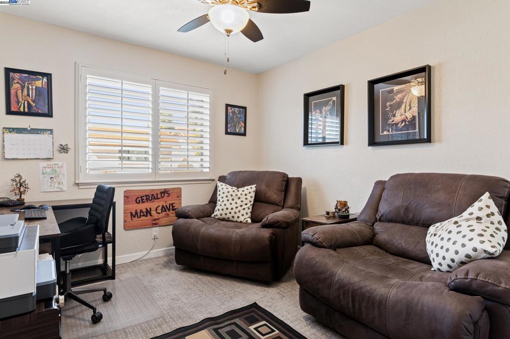 COLLEGE PARK - Residential