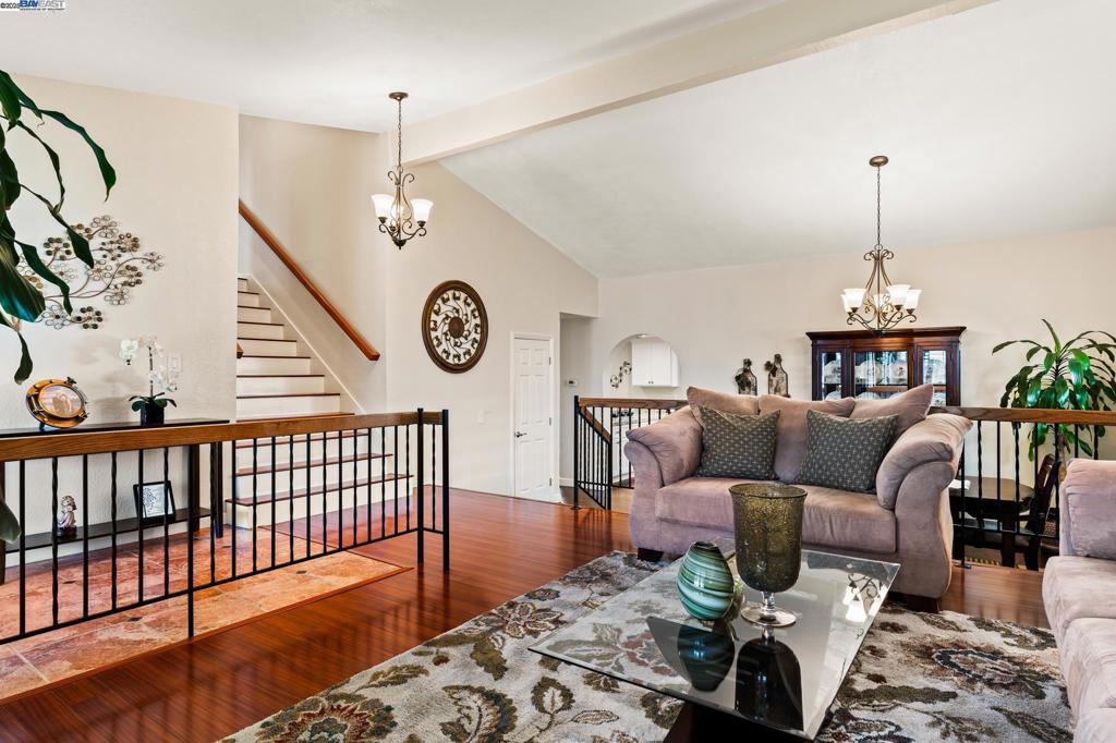 COLLEGE PARK - Residential