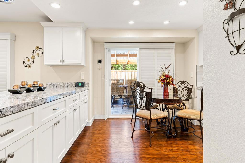 COLLEGE PARK - Residential
