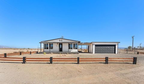 Photo of 786 Molokai Avenue, Thermal, CA 92274 (MLS # 219140434DA)