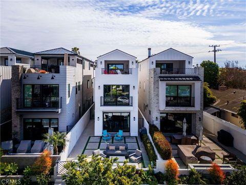 608 13th Huntington Beach CA 92648