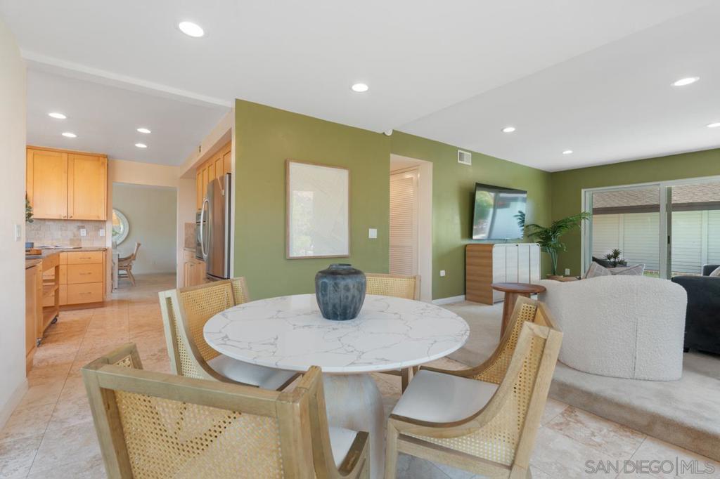 La Costa - Residential Lease