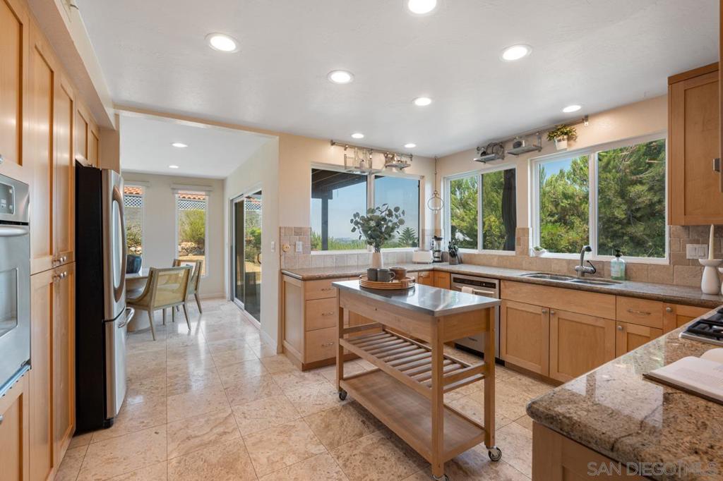 La Costa - Residential Lease