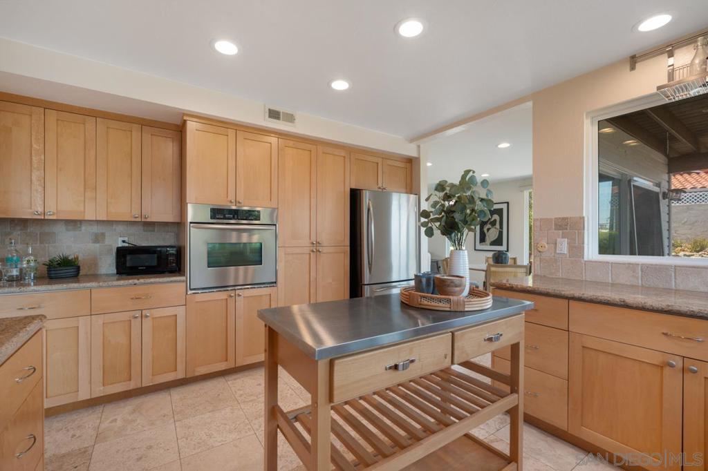 La Costa - Residential Lease