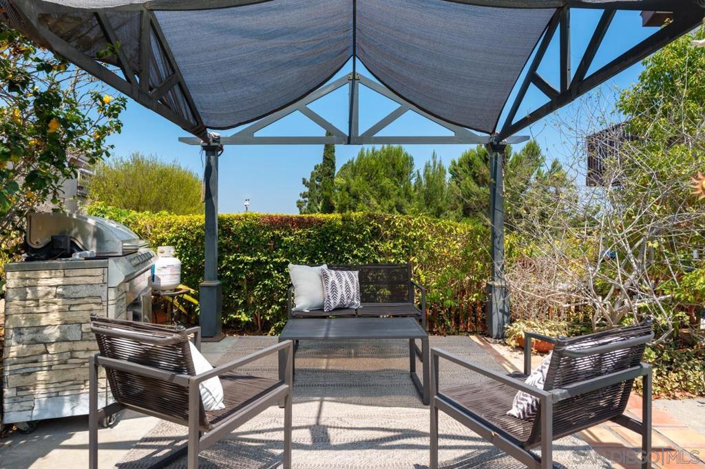 La Costa - Residential Lease