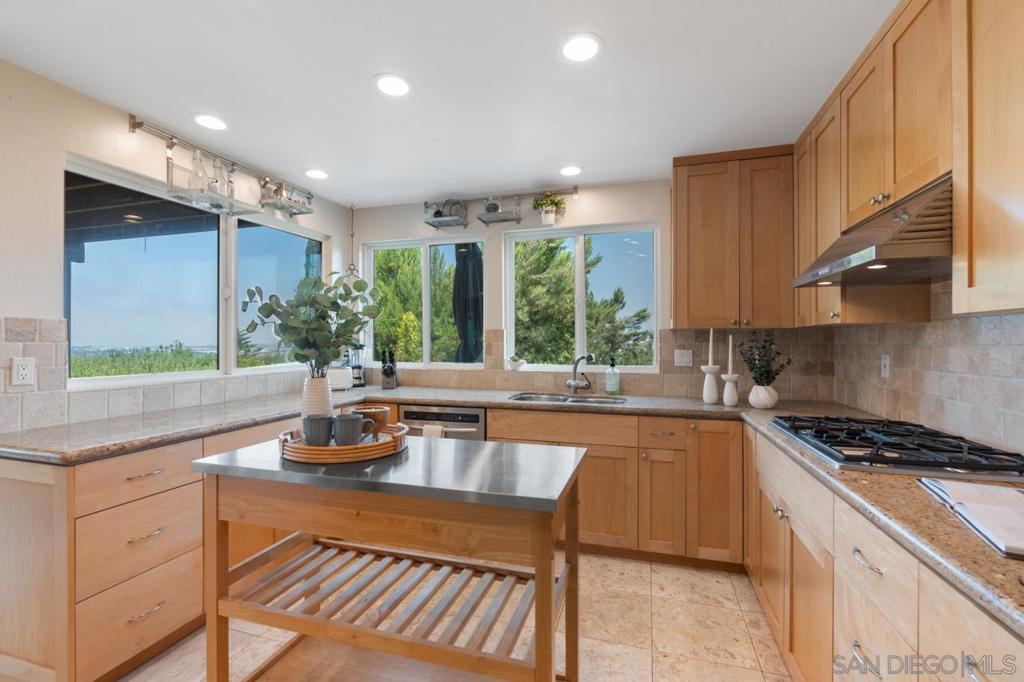 La Costa - Residential Lease