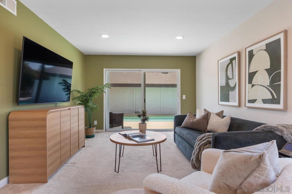 La Costa - Residential Lease