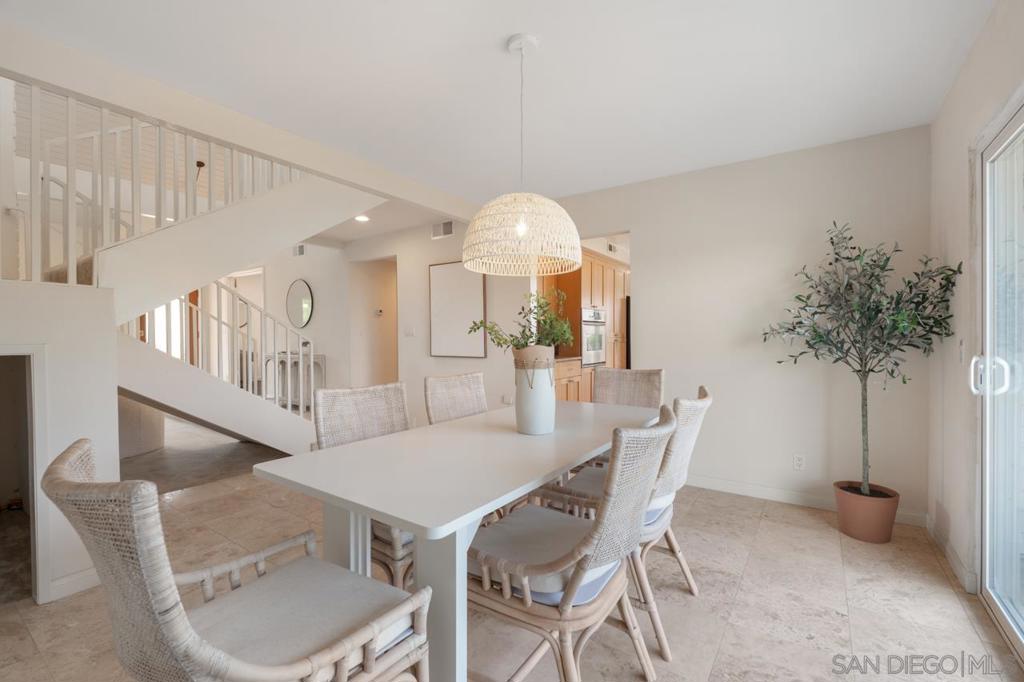 La Costa - Residential Lease