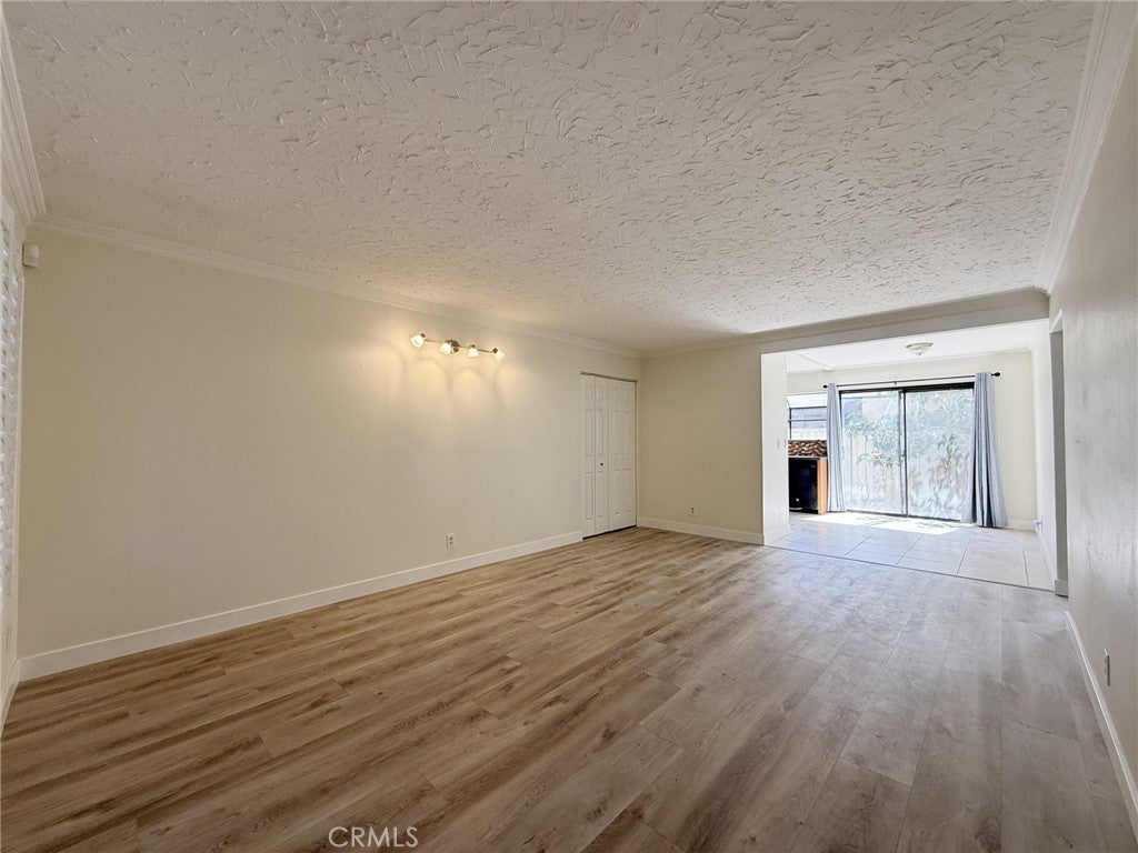 231 Springview
