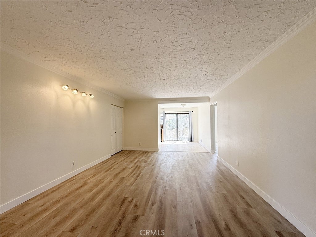 231 Springview
