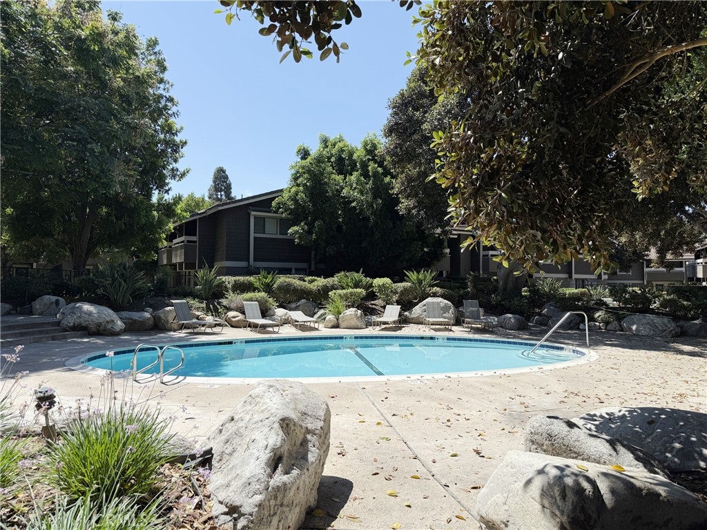 231 Springview, Irvine CA 92620 - Photo 18