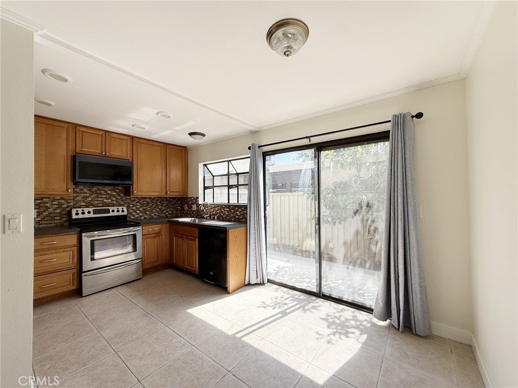 231 Springview