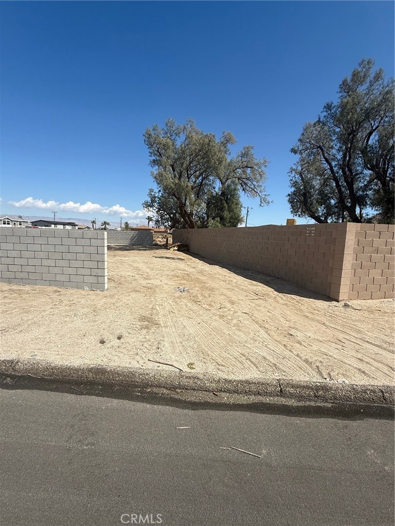 San Jacinto Cove (33126) - Land