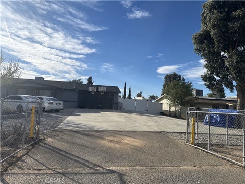 Photo of 9378 Guava AVE, Hesperia, CA 92345 (MLS # IG26180527)