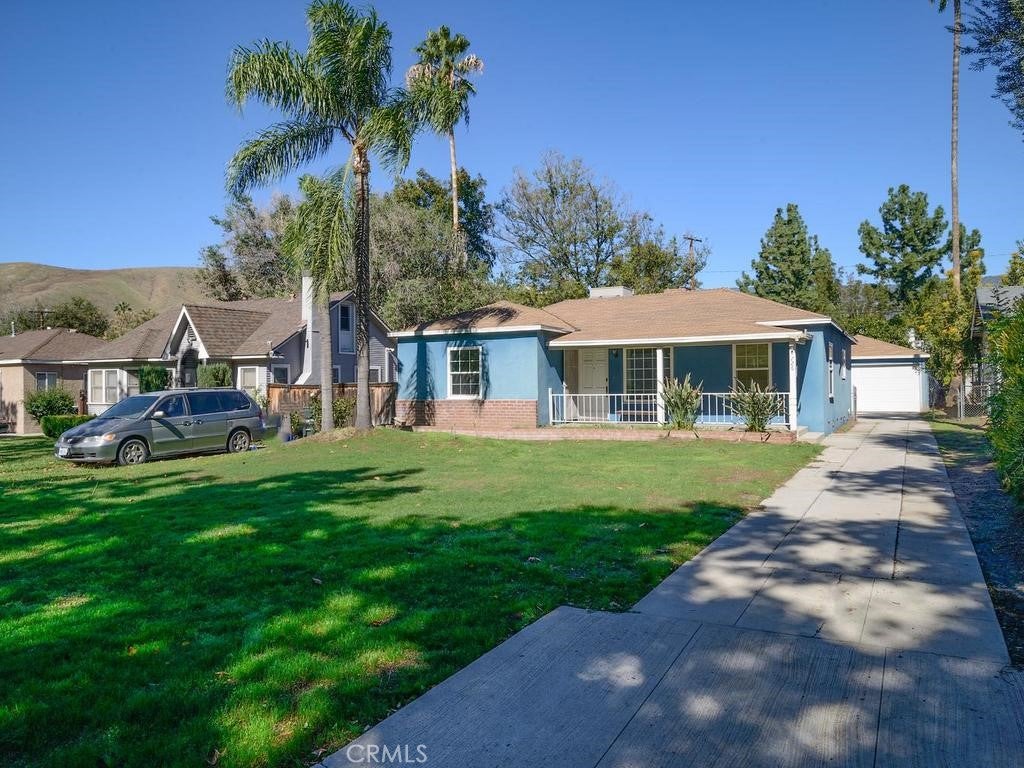 726 W Marshall