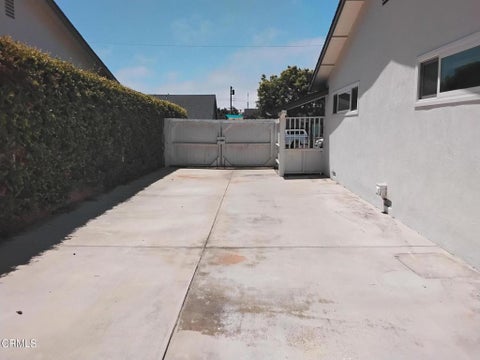 Tiny photo for 4367 Sweetbriar Street, Ventura, CA 93003 (MLS # V1-37201)
