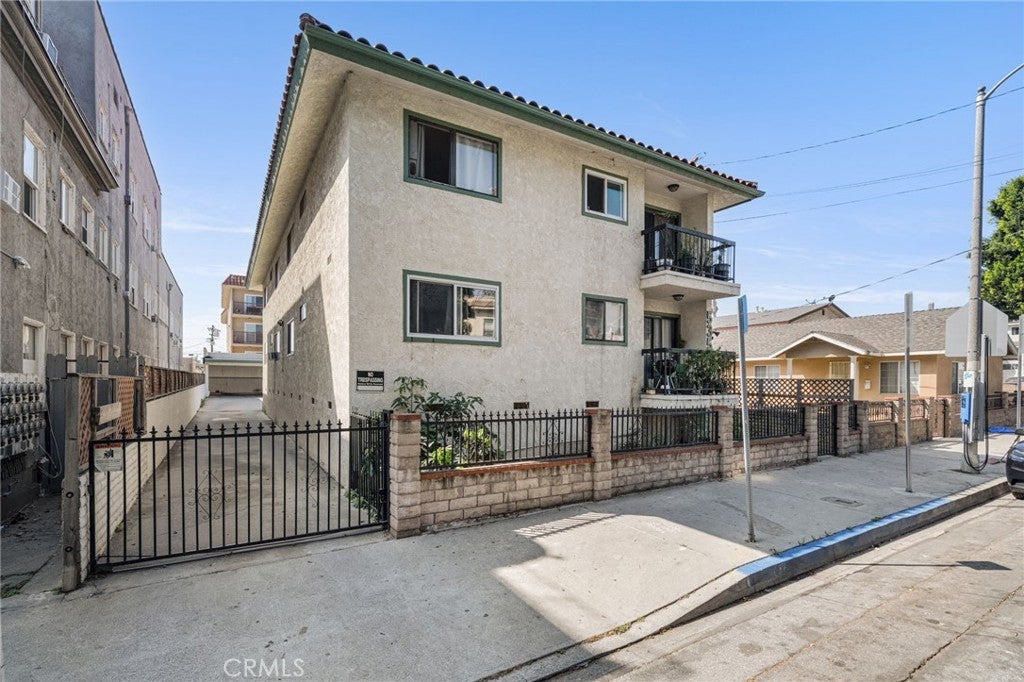 535 W 15th
