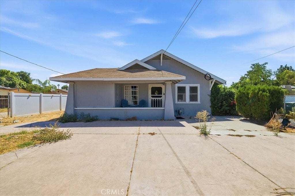26180 Yale