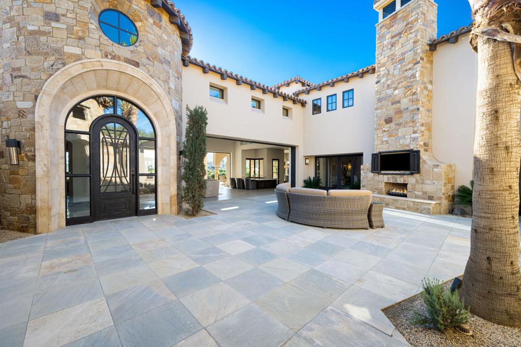 The Hideaway - Residential