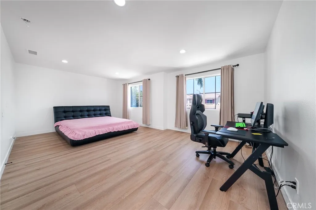 Rancho Cucamonga, California 91730, United States, 5 Bedrooms Bedrooms, ,3 BathroomsBathrooms,Residential,Active,147947