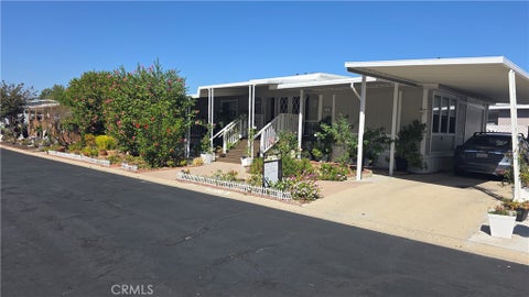 Photo of 2457 Arapaho #131 Avenue, Thousand Oaks, CA 91362 (MLS # GD26223071)